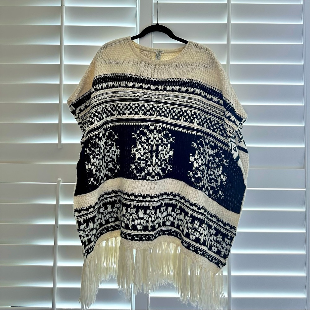 NWOT Cozy Cape Shall Pullover Forever 21
